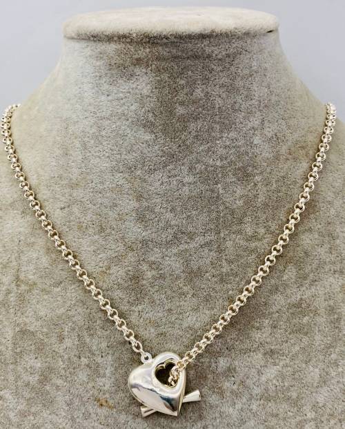 *SOLID SILVER BELCHER HEART CLASP NECKLACE* R1 BIDS!