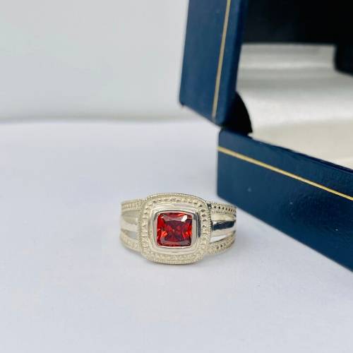 *SOLID SILVER DUAL SHANK RUBY CUBIC RING* R1 BIDS!!!