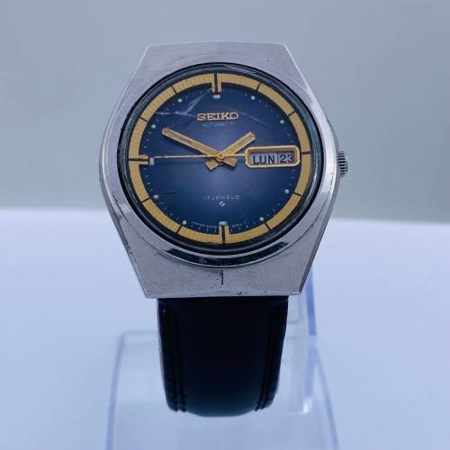 *STUNNING SEIKO AUTOMATIC DAY-DATE MENS DRESS WATCH* R1 BIDS!!!