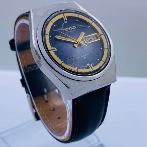 *STUNNING SEIKO AUTOMATIC DAY-DATE MENS DRESS WATCH* R1 BIDS!!!
