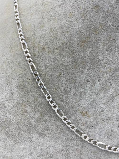 *EXCELLENT MENS FIGARO ITALIAN SILVER CHAIN* R1 BIDS!
