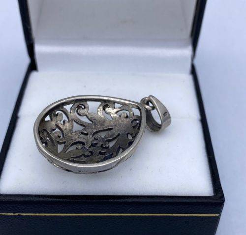 *COLLECTORS VINTAGE VICTORIAN SILVER PENDANT* R1 BIDS!
