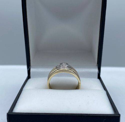 ***CHUNKY YELLOW GOLD DIAMOND HALO CYCLOPS RING*** R1 BIDS!