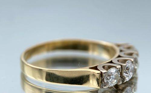 ***INVESTMENT 0.62CT DIAMOND 18K GOLD ETERNITY RING*** R1 BIDS!