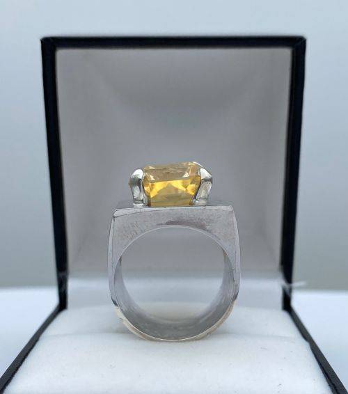 ***CHUNKY SILVER MENS LARGE NATURAL CITRINE RING*** R1 BIDS!!!