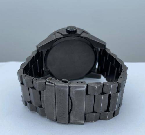 ***UNIQUE NIXON HI-VIZ PILOTS WATCH*** R1 BIDS!