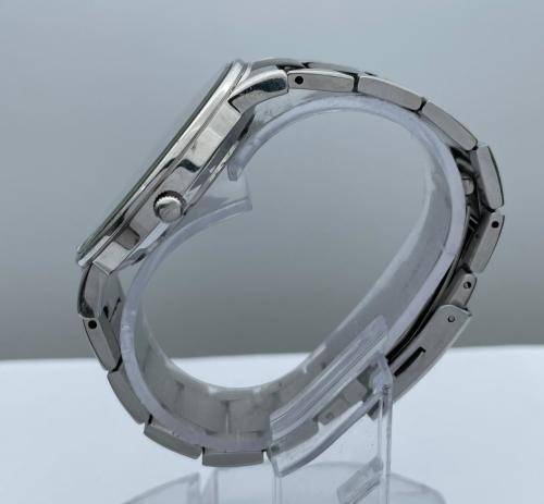 ***EXCELLENT POLICE MINIMALIST MENS TWO-TONE WATCH*** R1 BIDS