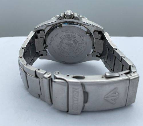 ***BEAUTIFUL VINTAGE CITIZEN 17 JEWELS MENS DRESS WATCH*** R1 BIDS!