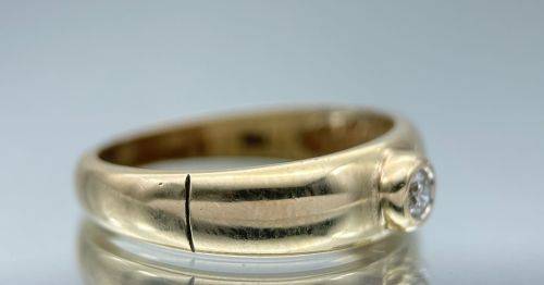 ***LOVELY YELLOW GOLD CLASSIC DIAMOND CYCLOPS LADIES RING* R1 BIDS