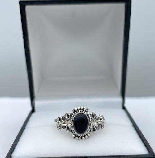 ***RETAIL: R3000 - BEAUTIFUL BLACK OPAL STERLING SILVER VICTORIAN RING* R1 BIDS