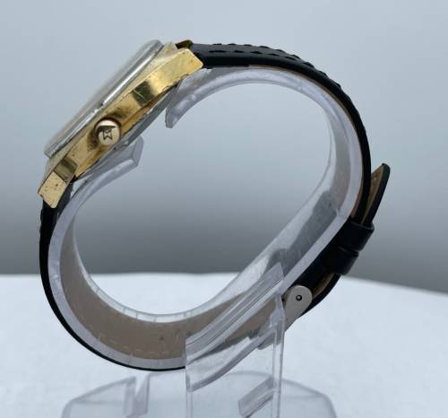 DELFIN SWISS AUTOMATIC MENS GOLD VINTAGE WATCH!