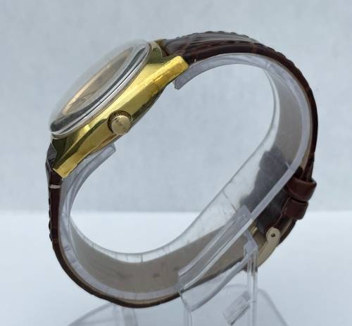RETAIL:R8000 - LUXURY BULOVA AUTOMATIC 23 JEWELS MENS GOLD WATCH!