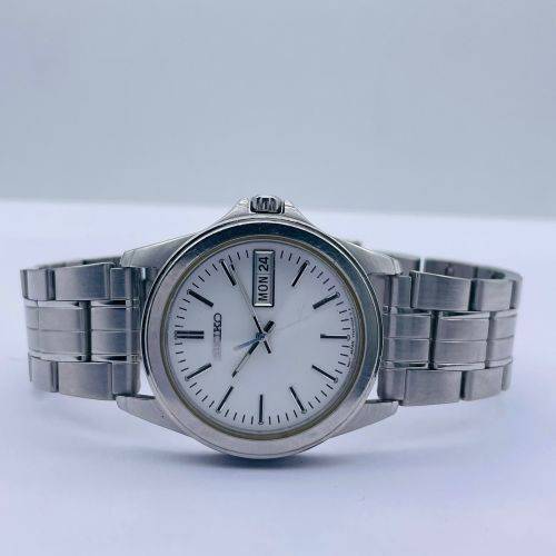 SEIKO MINIMALIST STEEL DRESS WATCH