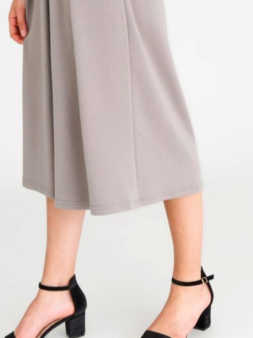 Ladies Wide Leg Culottes Pants - Size 36 ***SALE***