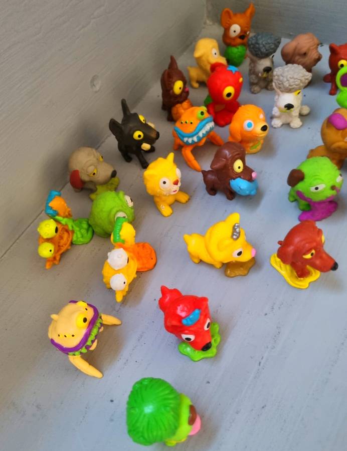 Ugglys Pet Shop Collection of 28 mini figures