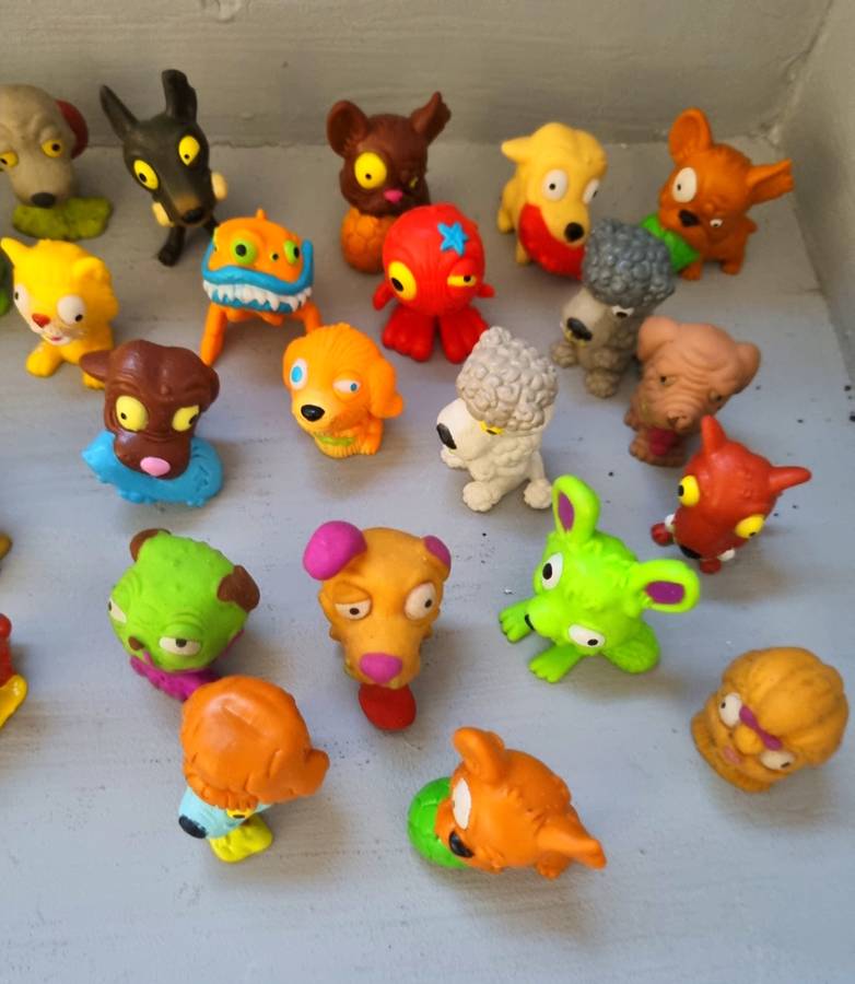 Ugglys Pet Shop Collection of 28 mini figures