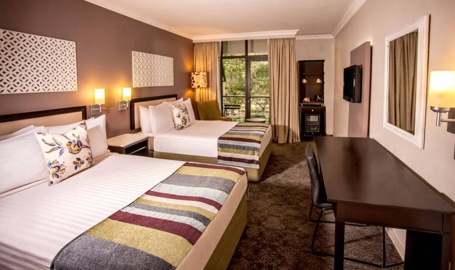 CLOSE TO KRUGER! R6 900 VALUE!!! SABI RIVER SUN RESORT 6 SLEEPER 24-01 > 27-01 (3 NIGHTS)