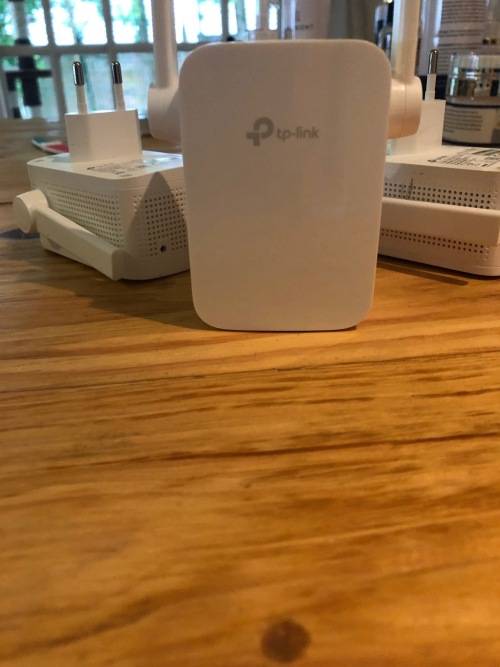 TP-LINK RE205 AC750 Wi-Fi Range Extender x 4 (1 x Bid for ALL 4)