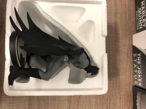 ULTRA-RARE | BATMAN BLACK AND WHITE STATUE NO.51 - NOT LIMITED EDITION