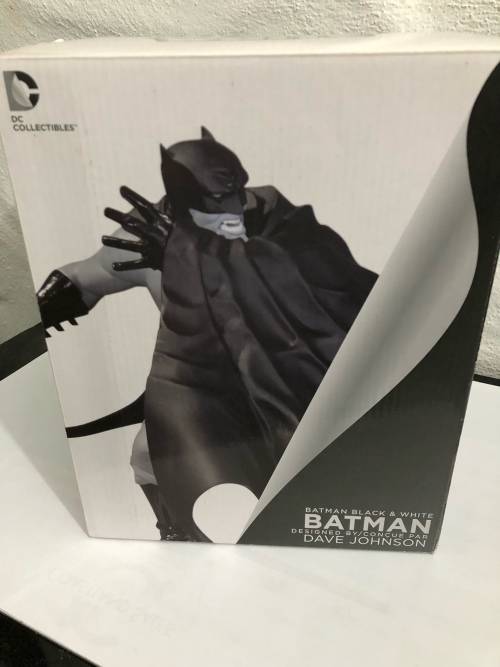 ULTRA-RARE | BATMAN BLACK AND WHITE STATUE NO.63 - LIMITED EDITION #1688