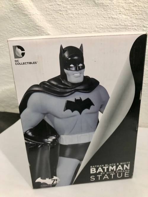 ULTRA-RARE | BATMAN BLACK AND WHITE STATUE NO.60 - LIMITED EDITION #0634