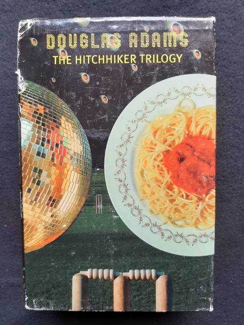 The Hitchhikers Trilogy  in four Parts - Douglas Adams