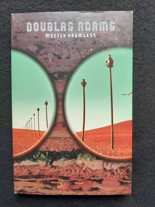 The Hitchhikers Trilogy  in four Parts - Douglas Adams