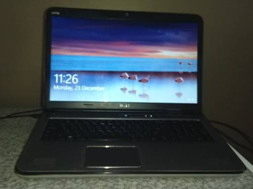 Dell Laptop: XPS 17 L702X with inbuilt JBL Subwoofer