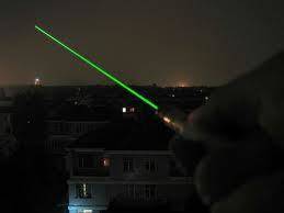 LASER POINTER 1000mw Green colour : 3.7v 4000mAH; Battery18650 & AC Charger & Key lock Special Price