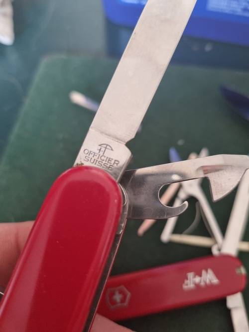 Victorinox pocket knife lot