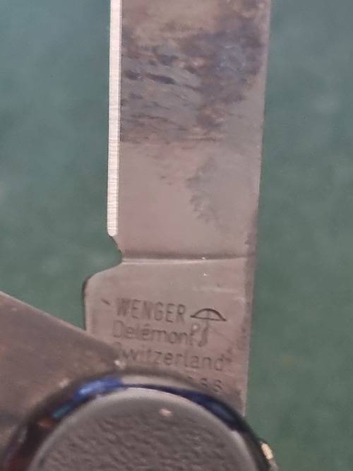 Victorinox pocket knife lot