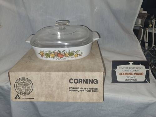 Vintage Corning ware never used with original box