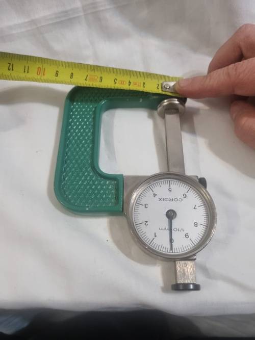 Thickness gauge