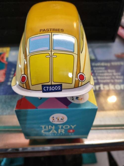 Tin plate car bakery wagon