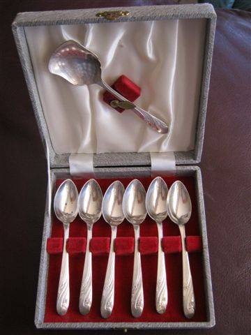 collectable Silver plated spoon set in box