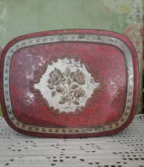 VINTAGE EMBOSSED ROSE TIN