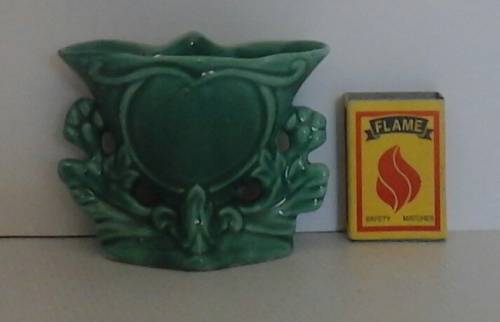 VINTAGE UNIQUE SMALL VASE