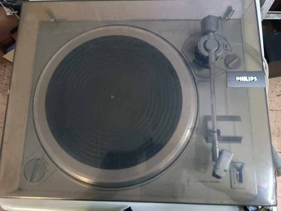 Philips F7122 Synchro Drive Turntable