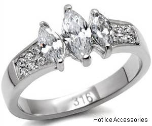 **INTERNATIONAL POSTAGE**STAINLESS STEEL SIMULATED DIAMOND RING