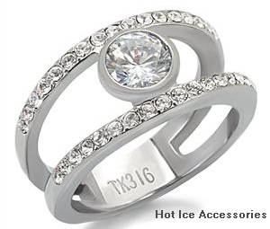 **INTERNATIONAL POSTAGE**STAINLESS STEEL SIMULATED DIAMOND RING