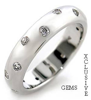 * R35 POSTAGE* 18K WHITE GOLD PLATED SIMULATED DIAMOND LADIES RING