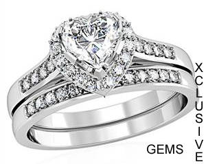 * SO PRETTY* 18K WHITE GOLD PLATED SIMULATED DIAMOND LADIES RING