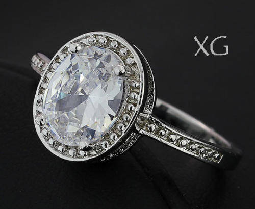 * SPARKLING* 18K WHITE GOLD PLATED SIMULATED DIAMOND LADIES RING