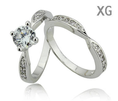 **GLAMOROUS**18K WHITE GOLD PLATED SIMULATED DIAMOND WEDDING RING SET