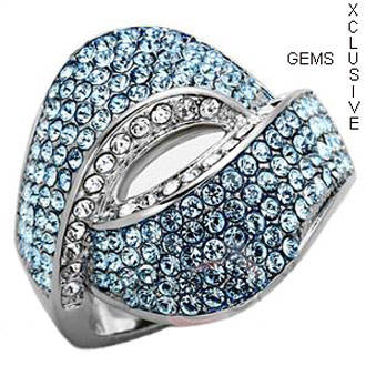 *** STUNNING STAINLESS STEEL SIMULATED BLUE TOPAZ RING