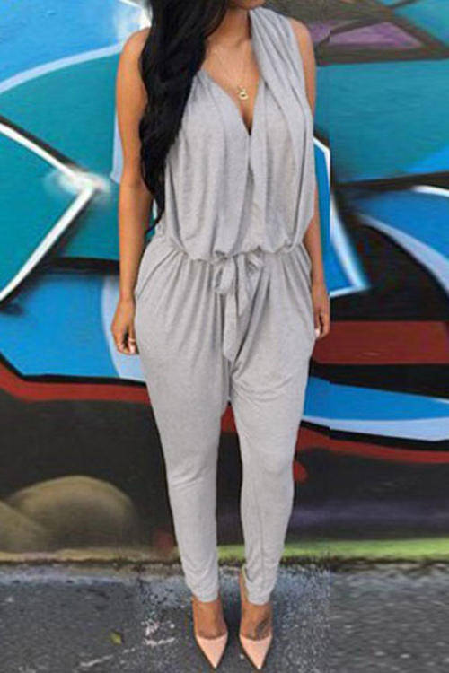 BEAUTIFUL BACKLESS PLEATED FRONT DETAIL JUMPSUIT