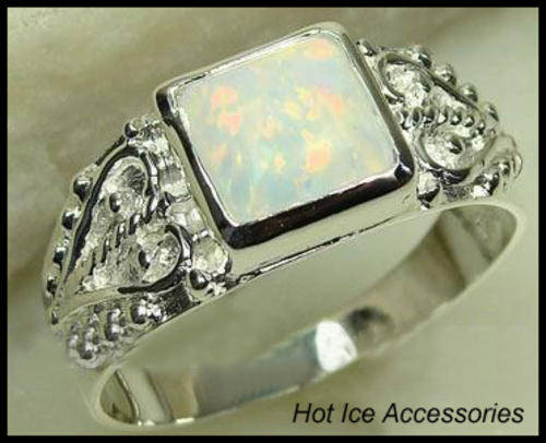 **INTERNATIONAL POSTAGE**STERLING SILVER SIMULATED WHITE FIRE OPAL RING*NO COMBINED POSTAGE