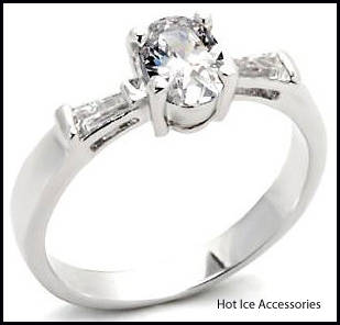 **INTERNATIONAL POSTAGE** 18K WHITE GOLD PLATED SIMULATED DIAMOND RING
