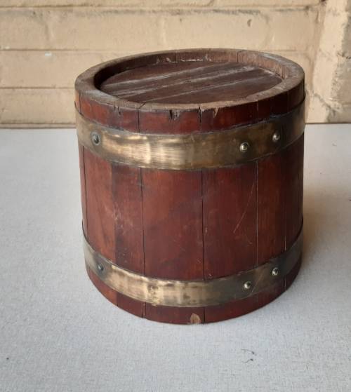 VINTAGE  OAK WINE BARREL PLANT POT HOLDER WITH BRASS HOOPS