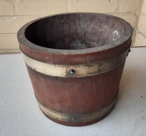VINTAGE  OAK WINE BARREL PLANT POT HOLDER WITH BRASS HOOPS